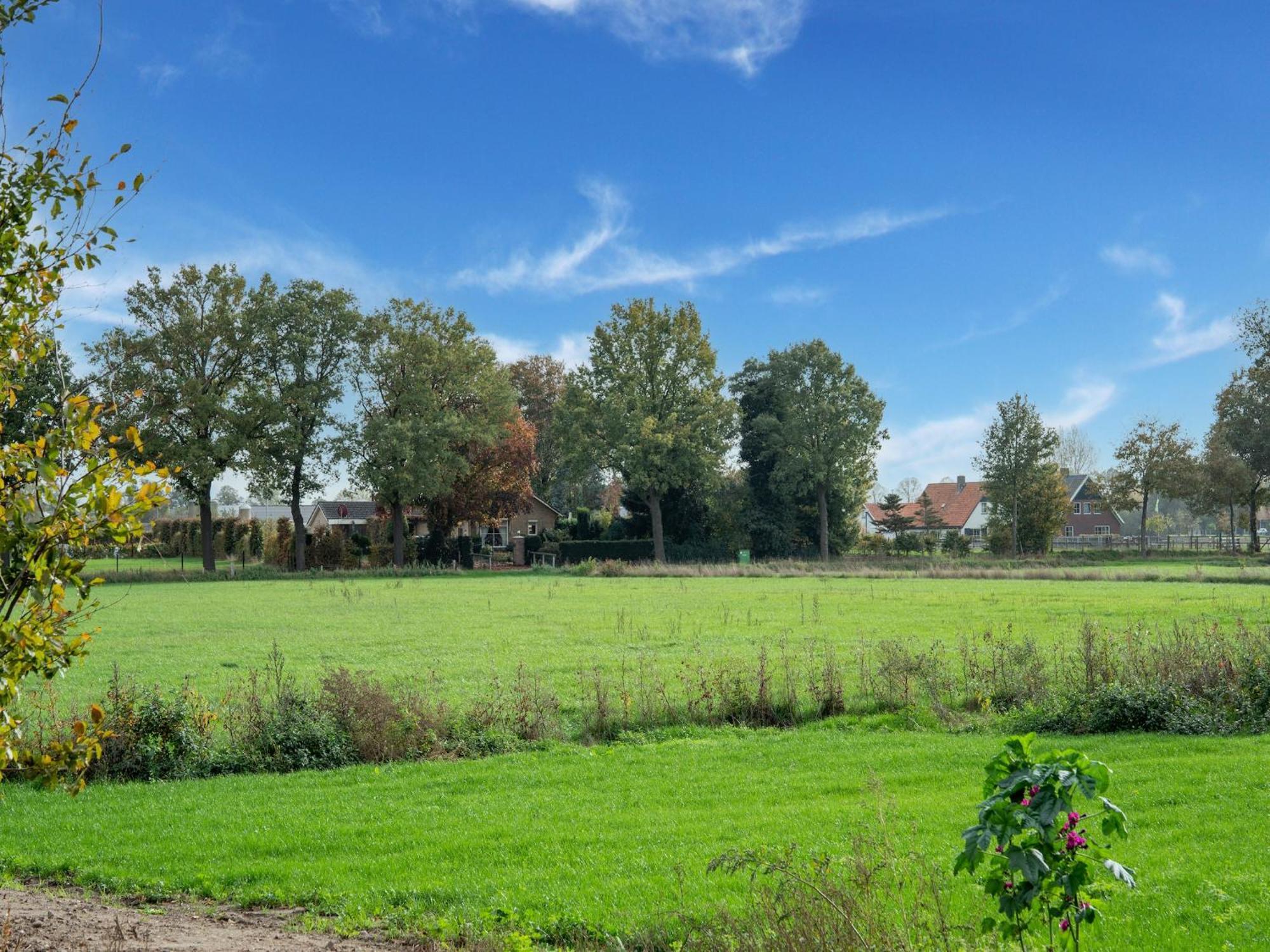 Spacious Farmhouse In Silvolde With Garden Kültér fotó